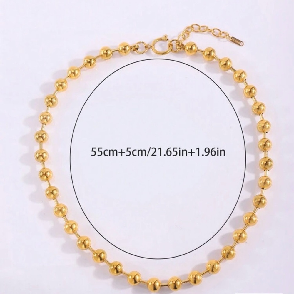 Elegant Gold Beaded Necklace